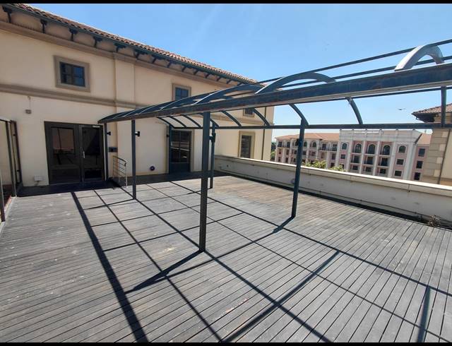 200M² OFFICE TO LET IN MAGALIESSIG